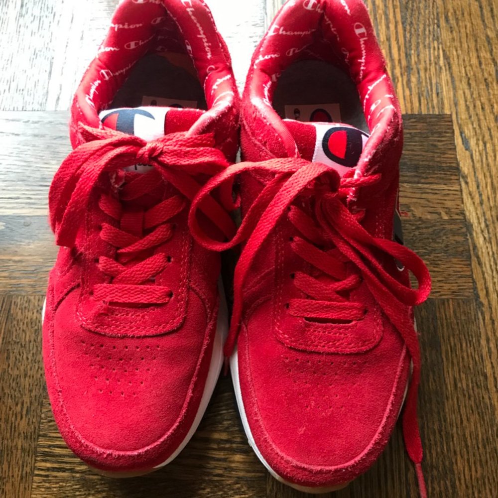 Champion Sneaker Size 3.5 Y